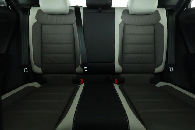 Volkswagen T-Roc image 2