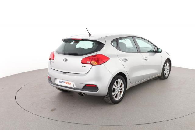 Kia Cee'D image 1