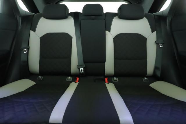 Kia Ceed image 1