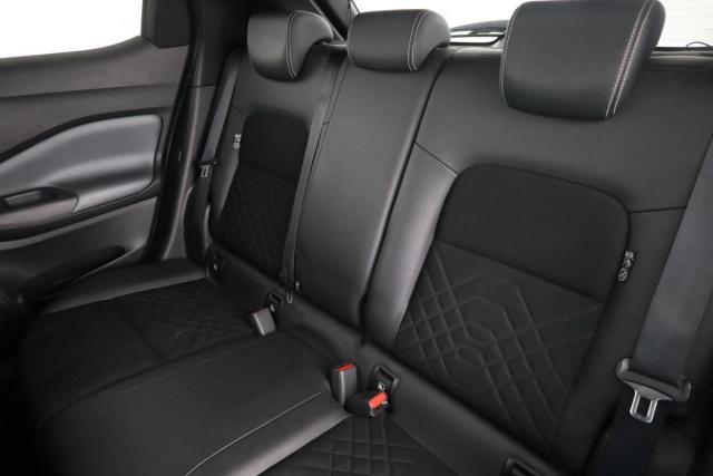 Nissan Juke image 8