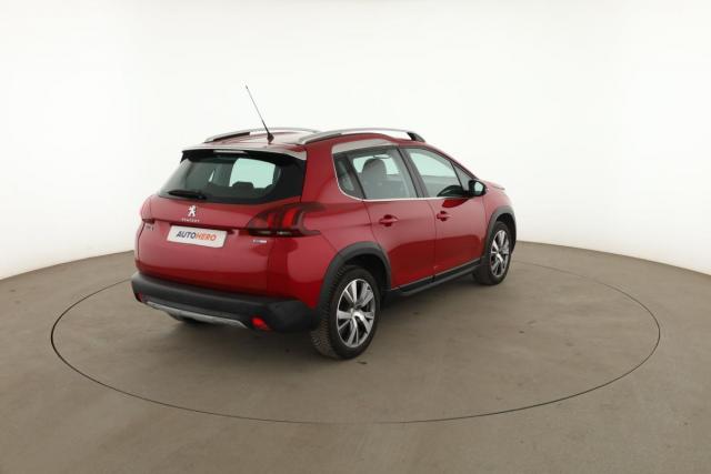 Peugeot 2008 image 2