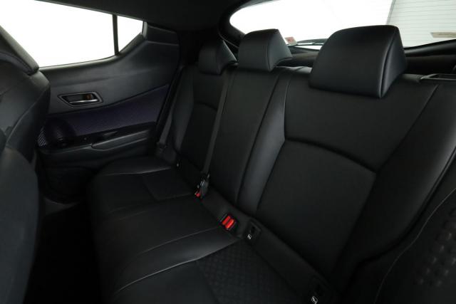 Toyota C-Hr image 4