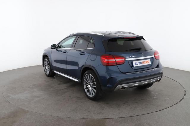 Mercedes Benz Gla image 2