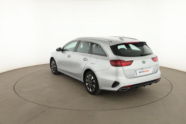 Kia Cee'D_sw image 1
