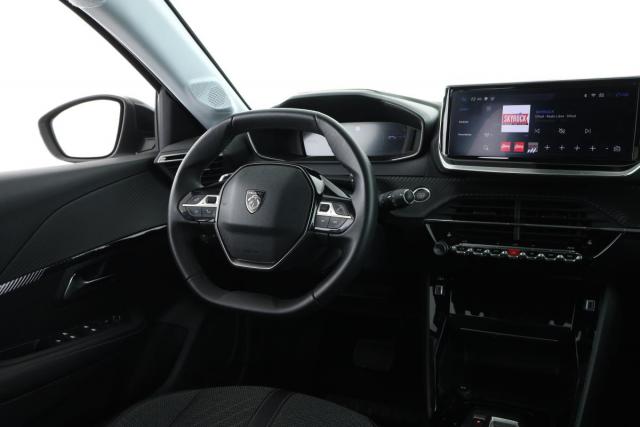 Peugeot 208 image 8