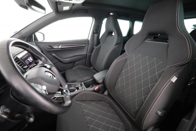 Skoda Karoq image 8
