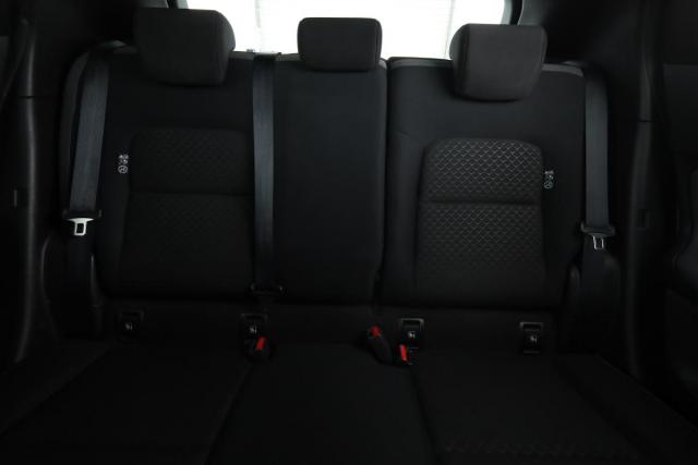 Nissan Juke image 8