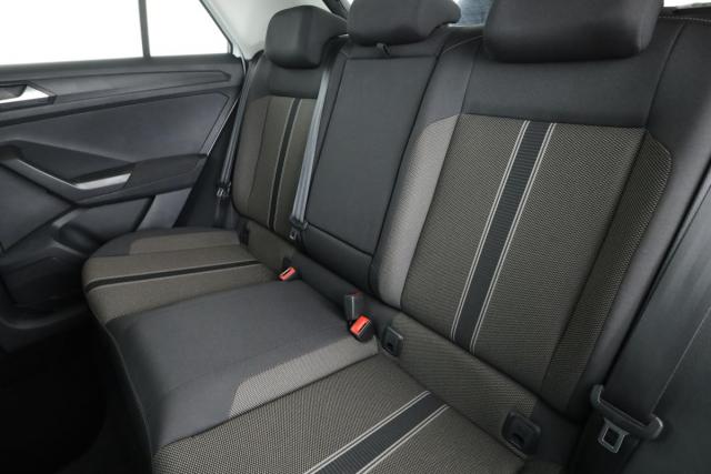 Volkswagen T-Roc image 9