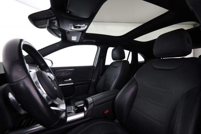 Mercedes Benz Gla image 4