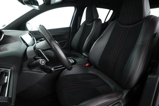 Peugeot 308 image 8