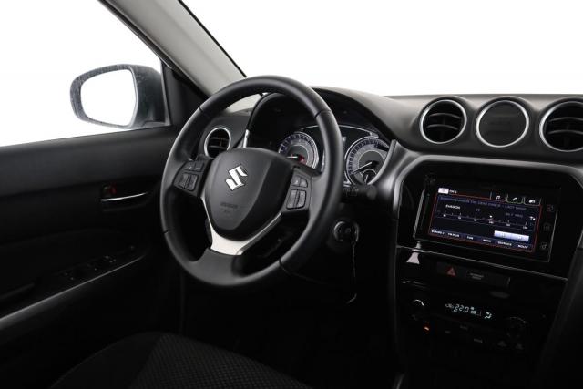 Suzuki Vitara image 2