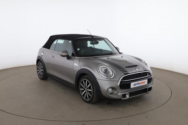 Mini Cabrio image 3
