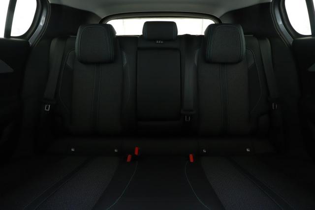 Peugeot 308 image 2