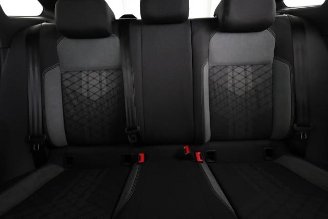 Volkswagen Taigo image 9
