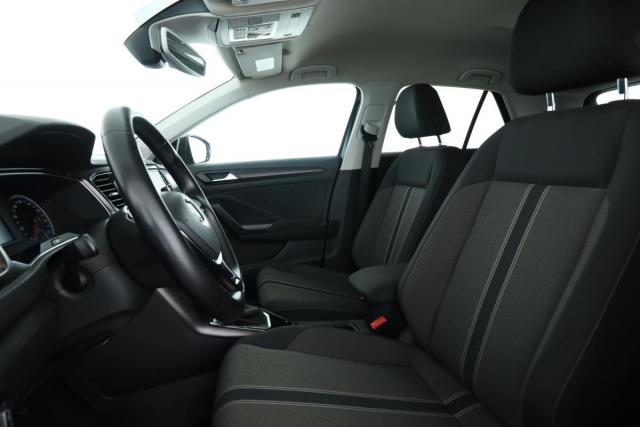 Volkswagen T-Roc image 5