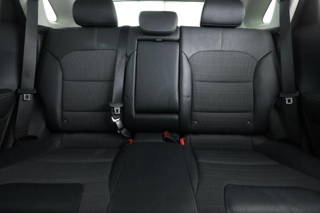 Kia Niro image 8