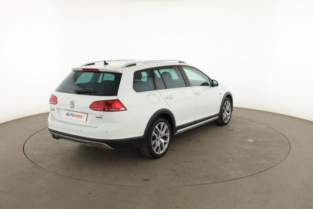 Volkswagen Golf Sw image 1