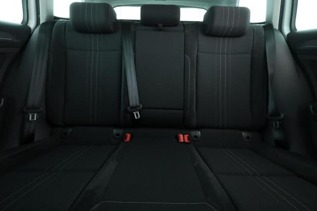 Volkswagen Golf Sw image 5