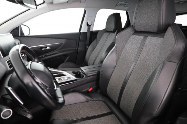 Peugeot 3008 image 3