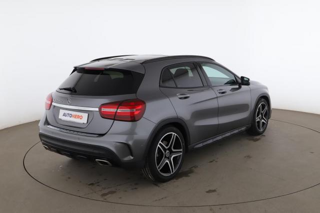 Mercedes Benz Gla image 4