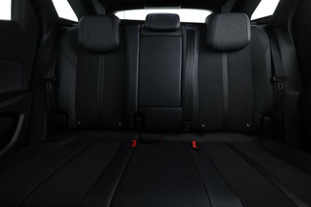 Peugeot 3008 image 2