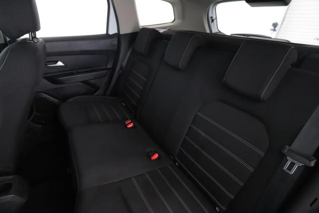 Dacia Duster image 4