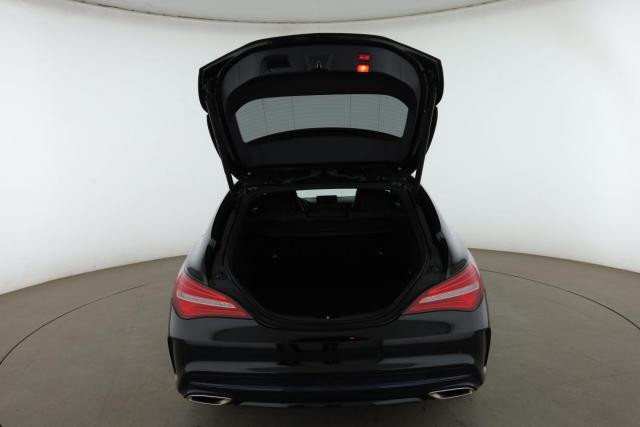 Mercedes Benz Cla Shooting Brake image 6