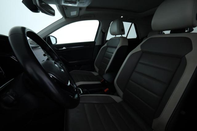 Volkswagen T-Roc image 9