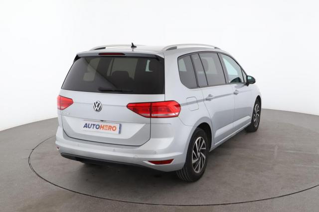Volkswagen Touran image 2