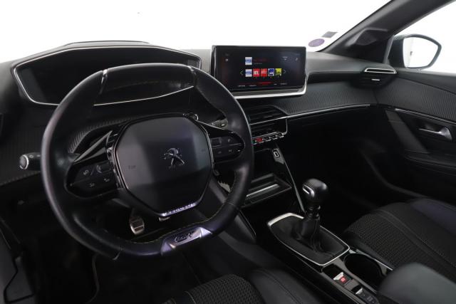 Peugeot 208 image 9