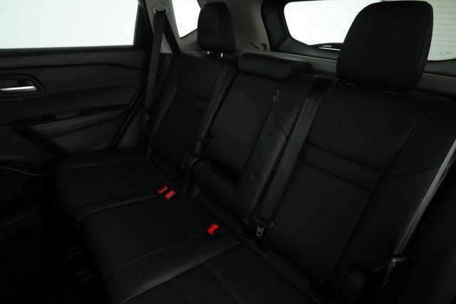 Nissan X-Trail image 6