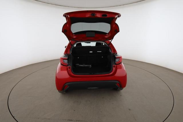 Toyota Yaris image 2