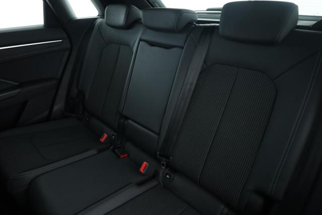 Audi Q3 image 1