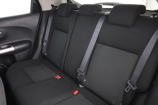 Nissan Juke image 9