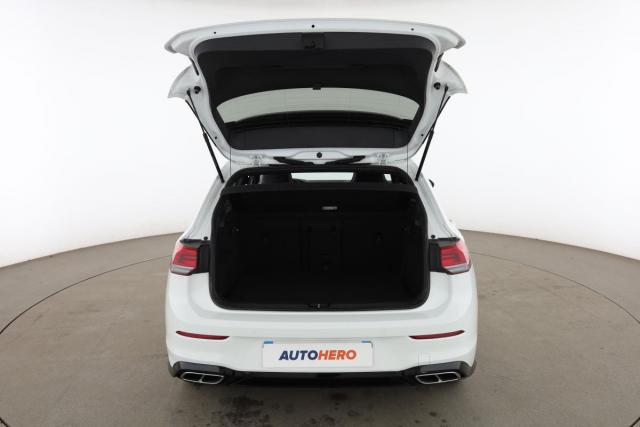 Volkswagen Golf image 8