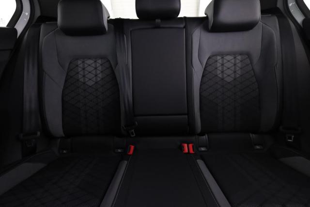 Volkswagen Golf image 1