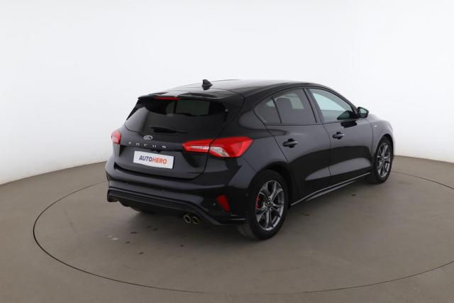 Ford Focus image 7