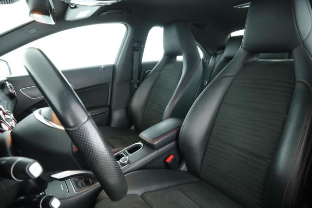 Mercedes Benz Cla image 3