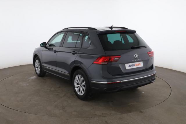 Volkswagen Tiguan image 8