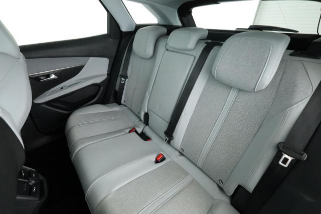 Peugeot 3008 image 8