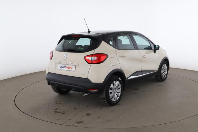 Renault Captur image 9