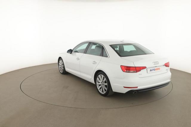 Audi A4 image 4