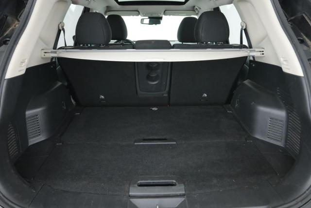 Nissan X-Trail image 9