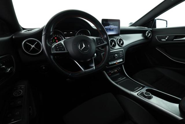 Mercedes Benz Cla Shooting Brake image 1