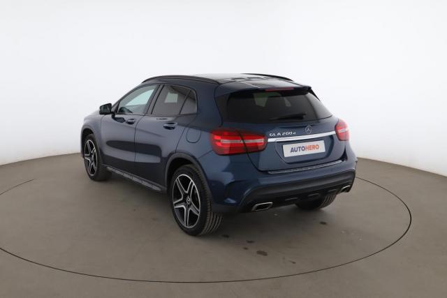Mercedes Benz Gla image 1