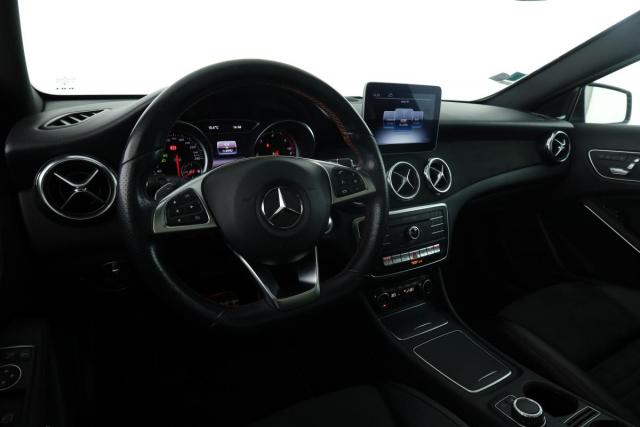 Mercedes Benz Gla image 7
