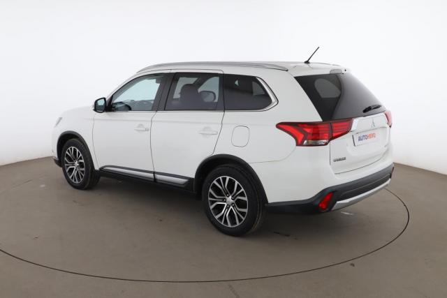 Mitsubishi Outlander image 9