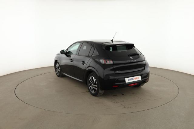 Peugeot 208 image 1