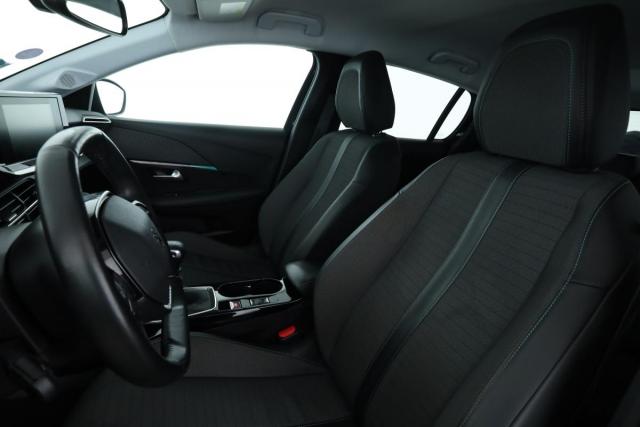Peugeot 208 image 5