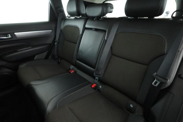 Renault Koleos image 2